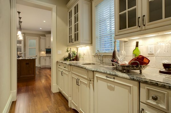 Butlers Pantry Installation in Wimberley