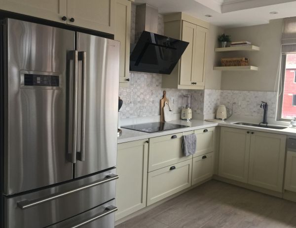 Cabinet Pulls Installation in Wimberley